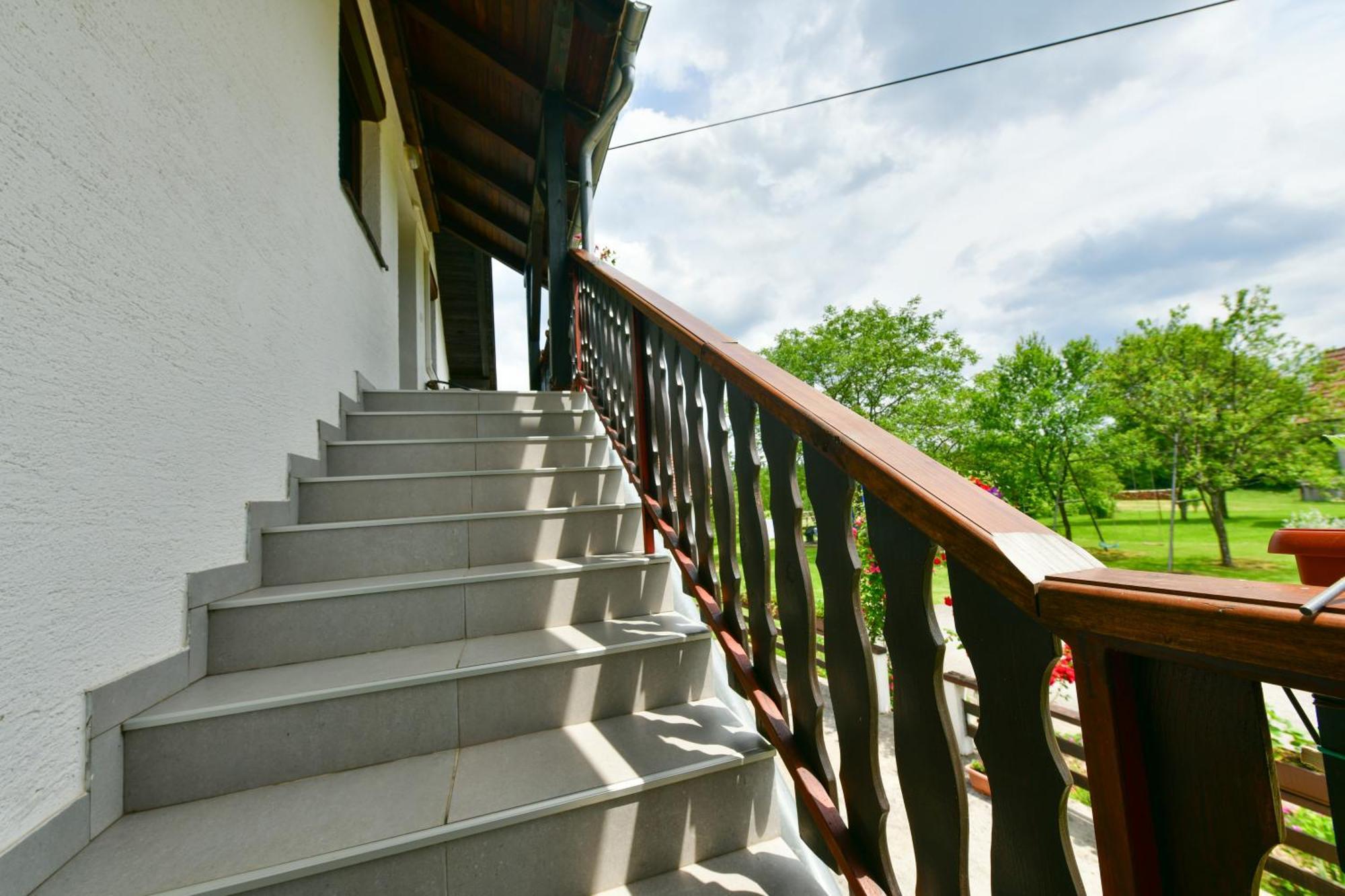Apartment Ivano Rakovica Exterior photo